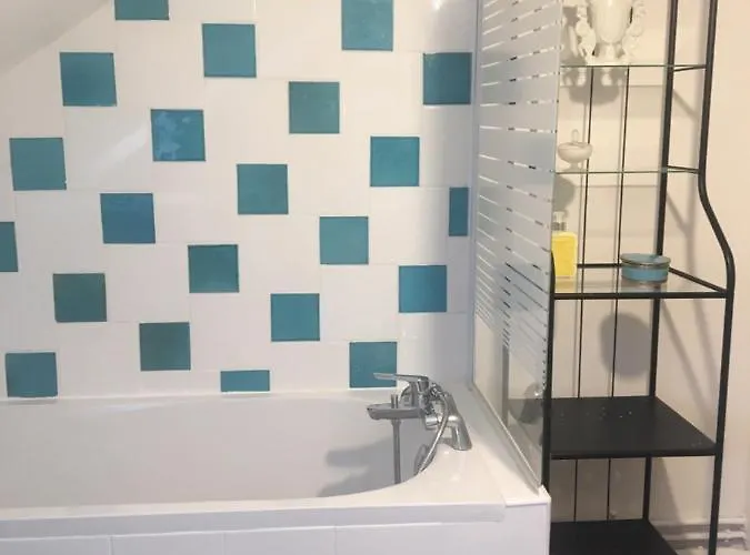 A Deux Pas Du Casino Et De La Spacieux 2 Pieces *