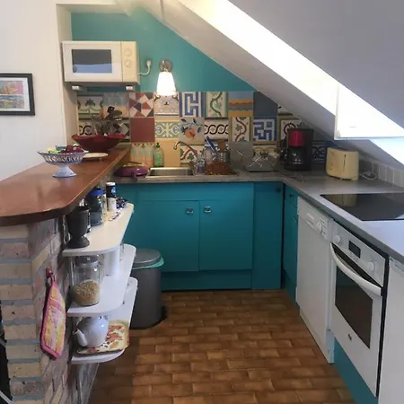 A Deux Pas Du Casino Et De La Spacieux 2 Pieces * Deauville