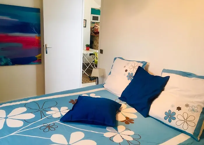 A Deux Pas Du Casino Et De La Spacieux 2 Pieces