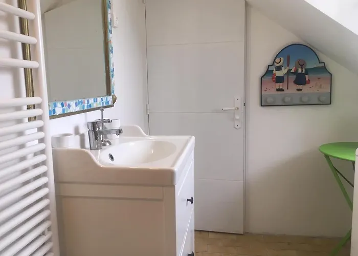 A Deux Pas Du Casino Et De La Spacieux 2 Pieces