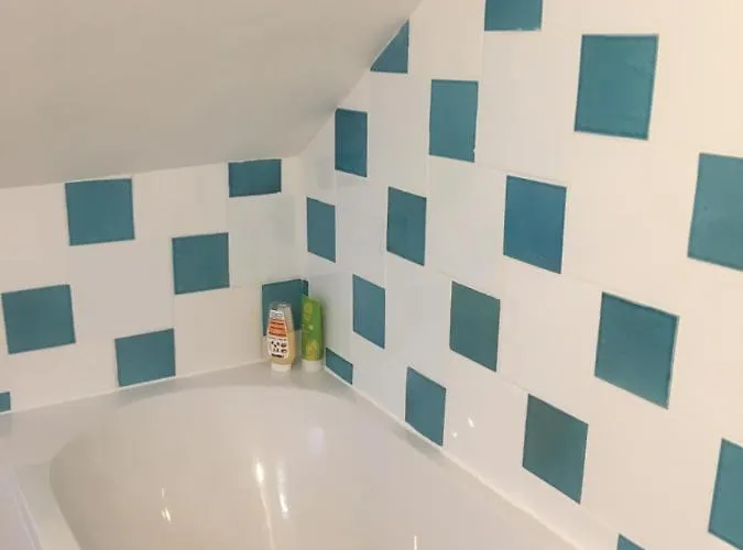 A Deux Pas Du Casino Et De La Spacieux 2 Pieces Apartment *